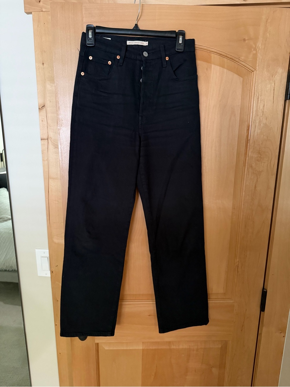 Levi's Women's Black Ribcage Straight Ankle Jeans